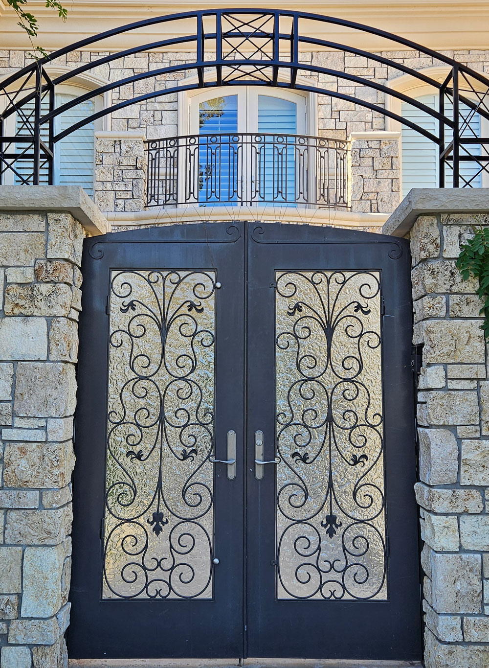 custom metal gate