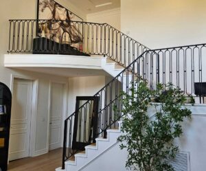Interior staircase handrails